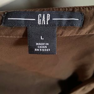 Gap cropped shirt